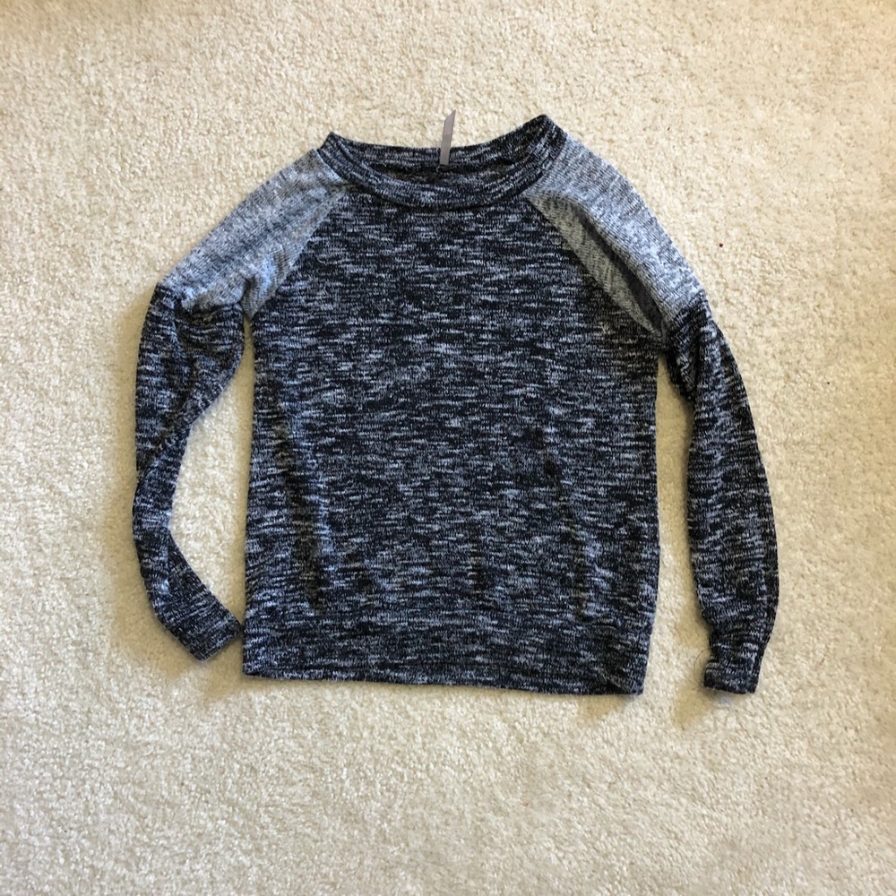 Long sleeve top
